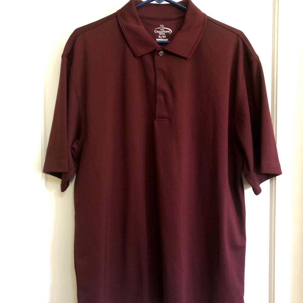men’s maroon short sleeve golf shirt